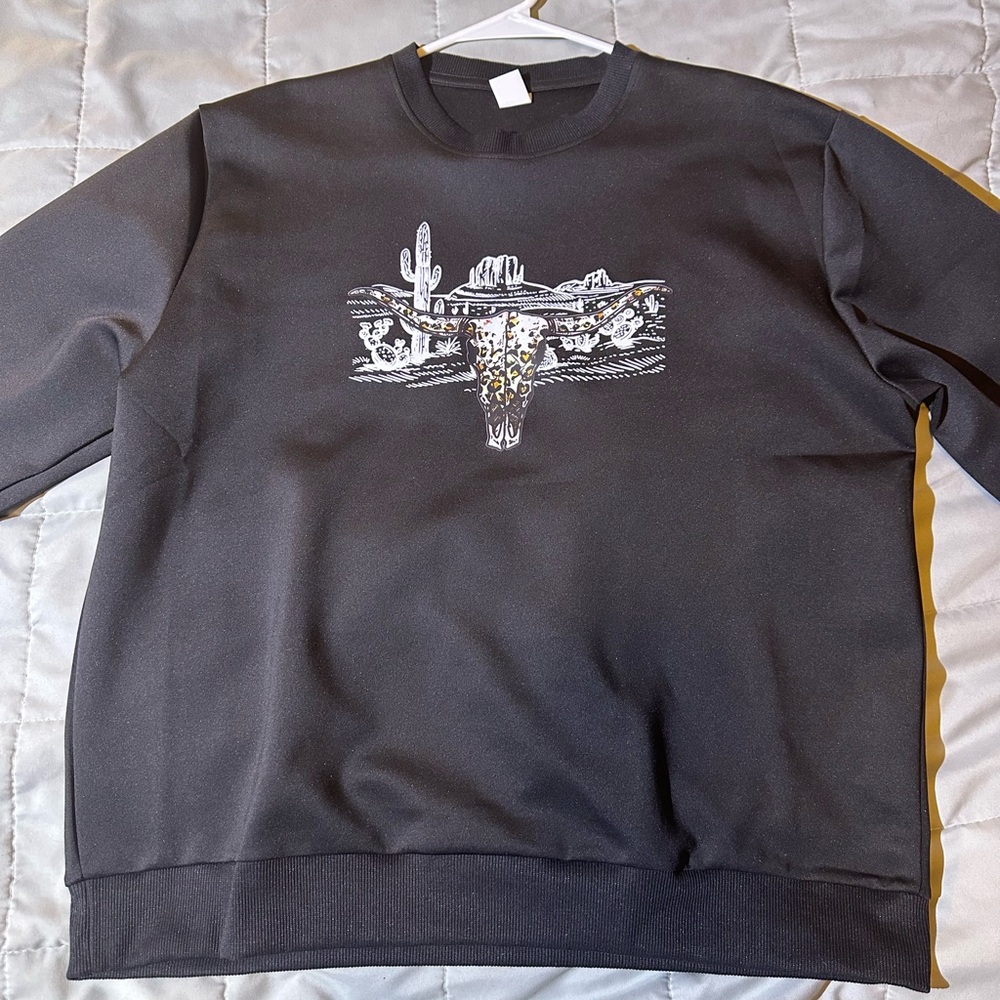 Black Graphic Women’s Sweater